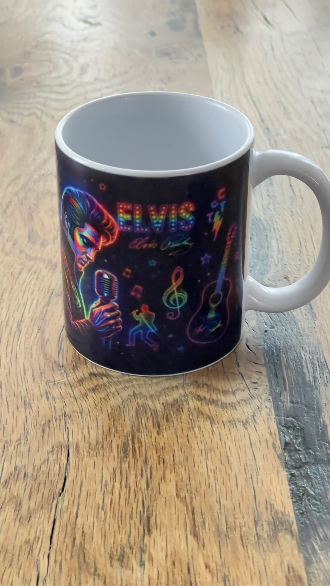 Mok Elvis Presley – Diseño Neon Colorido 🎤🎸 – photo 3